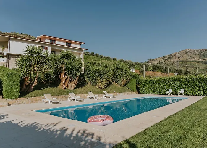 Jeronimos Garden & Pool Gasthuis Lamego