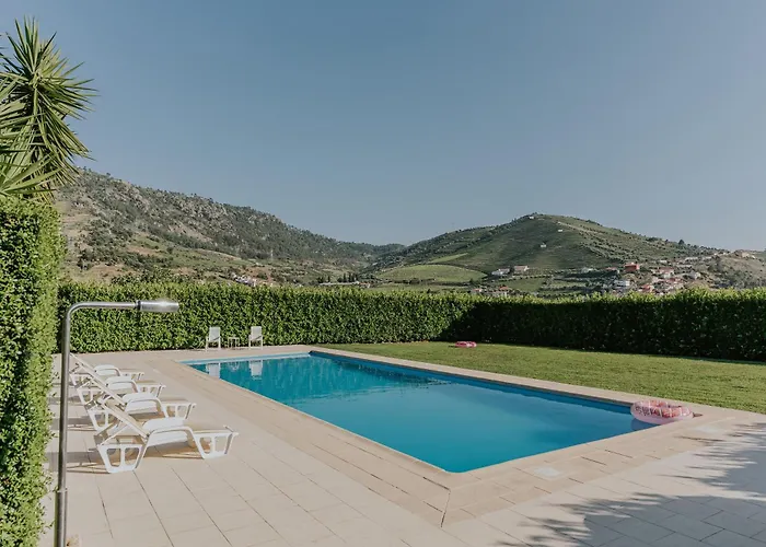 Jeronimos Garden & Pool Gasthuis Lamego